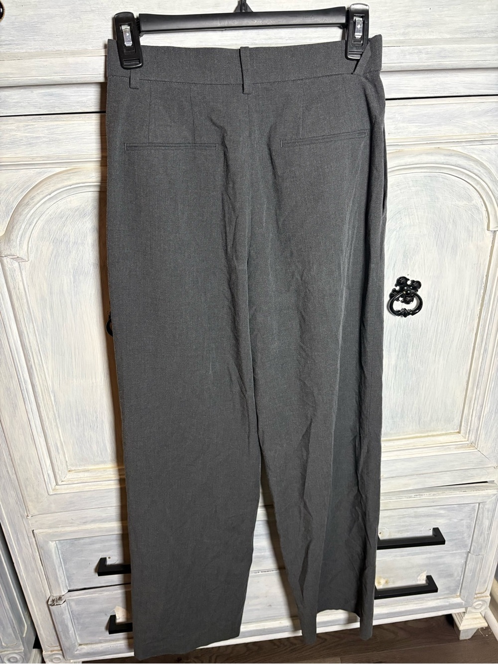 Uniqlo Grey High Rise Pleated Wide Leg Dress Pants Smart Stylish Basic Office - Picture 4 of 6